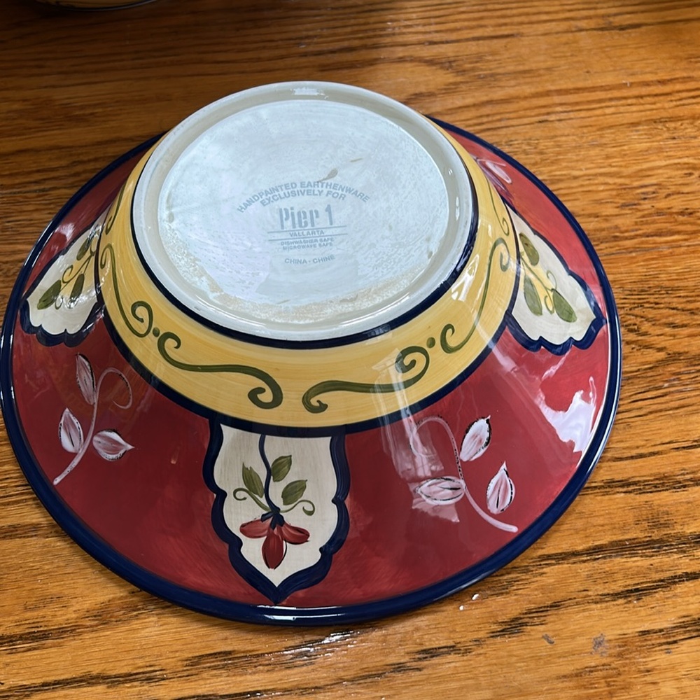 Pier 1 earthenware 11” salad/serving bowl in retired Vallarta pattern. - Picture 7 of 13